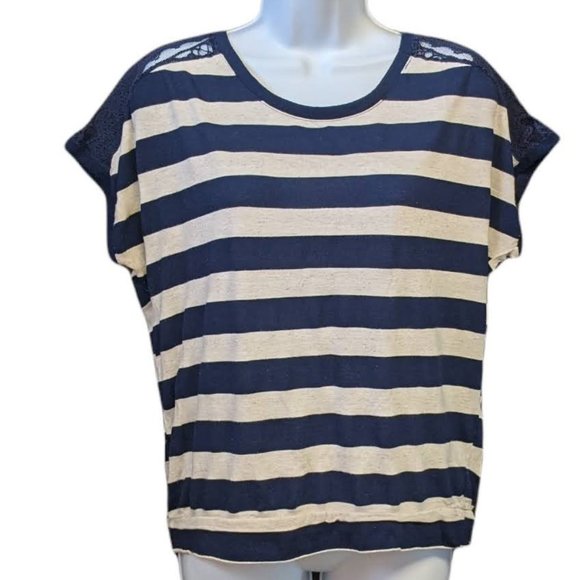 No Boundaries Top Blouse Tee Shirt Pink Stripe Lace Shoulder Women's Size Large - Picture 1 of 8